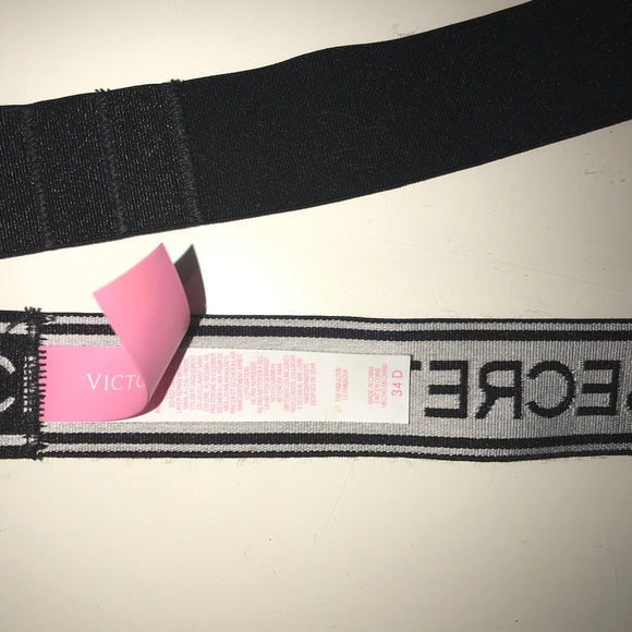 New never worn Victoria’s Secret swim top - Picture 1 of 2